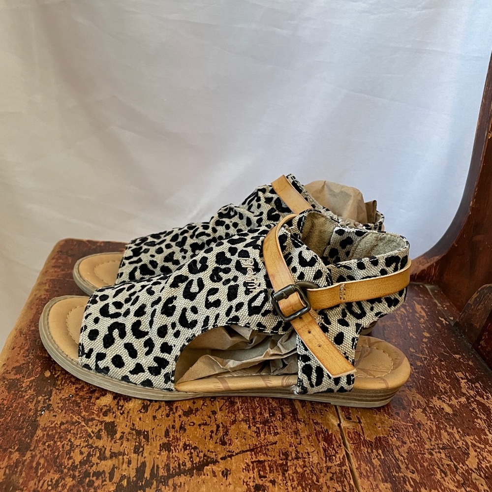Blowfish sandals, size 6.5